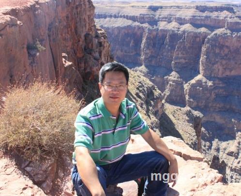 等待爱情哦的头像