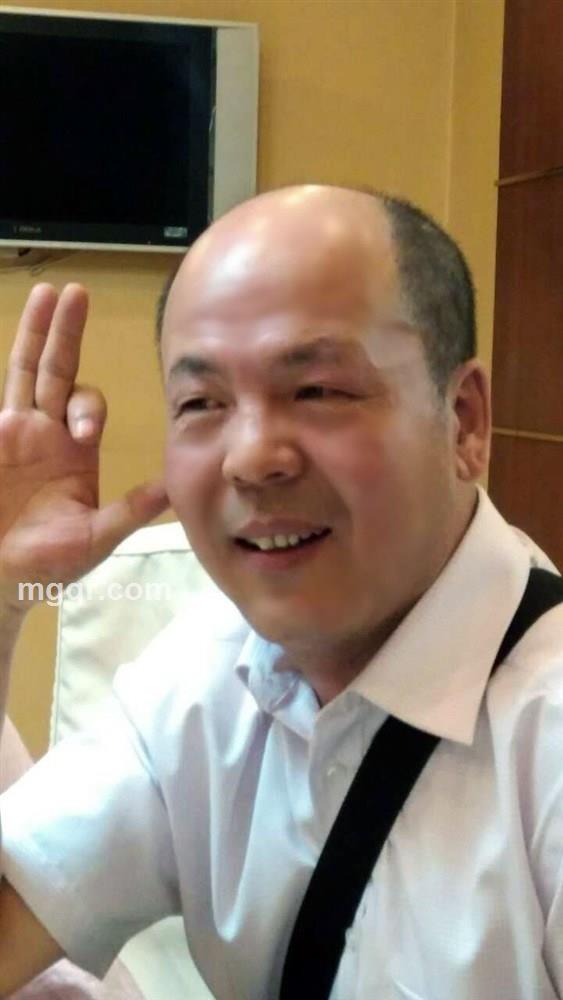 夜澜梳雨的头像