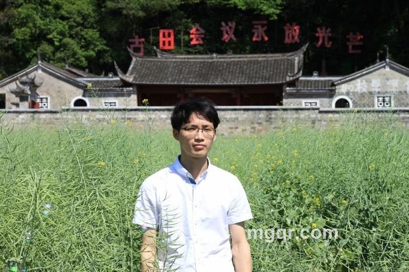 平行世界的微尘的头像