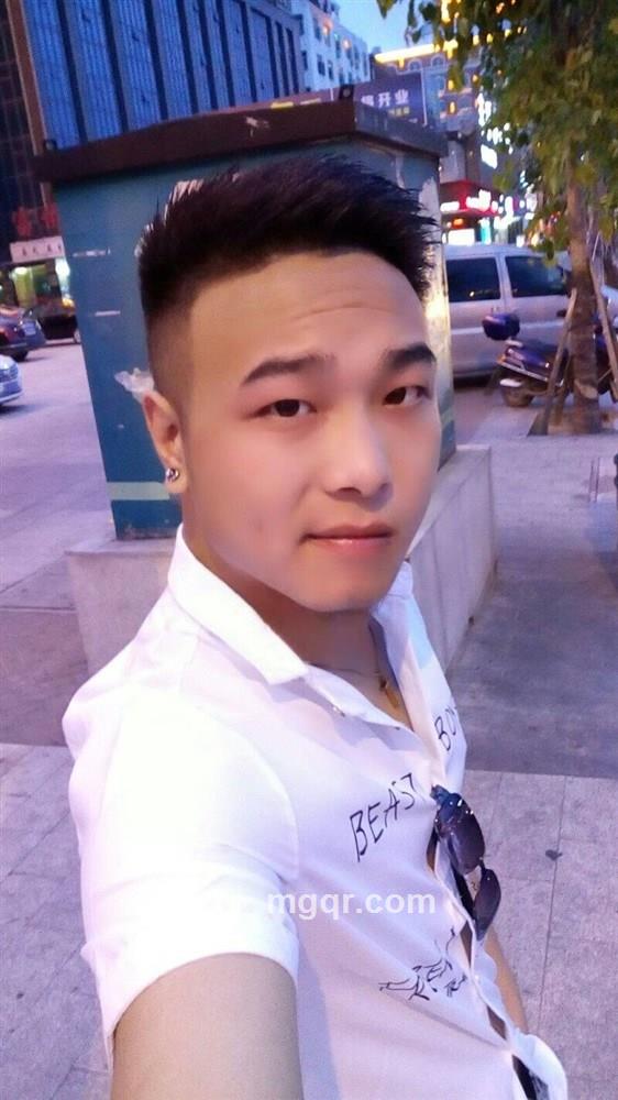 用心呵护她的头像