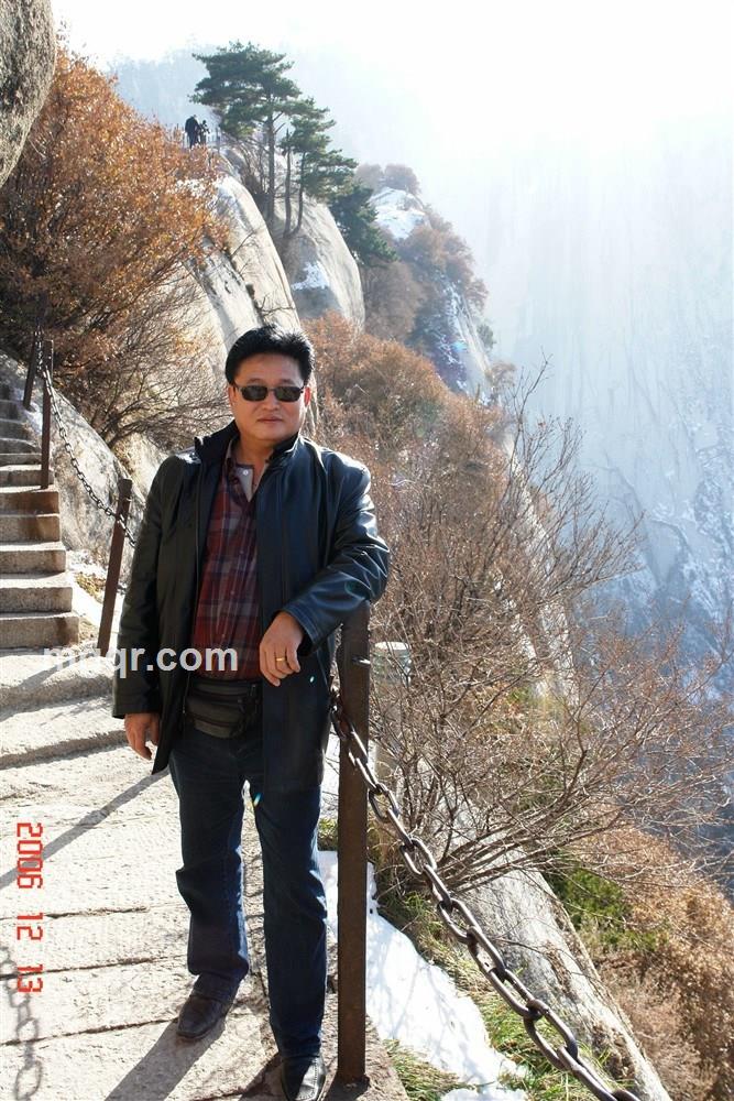 唐山钛狮的头像