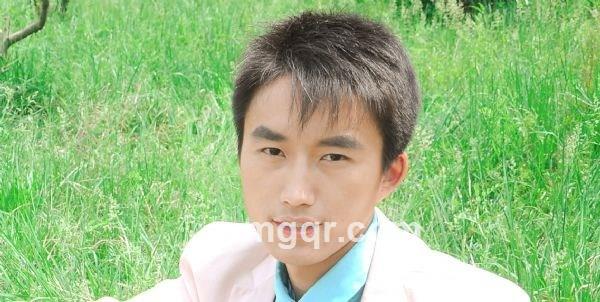 喝点果汁的头像