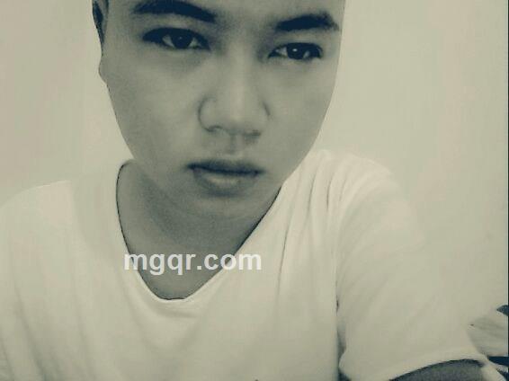 厚厚的大嘴唇子的头像