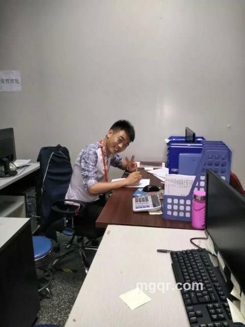 爱恨雨滴滴的头像