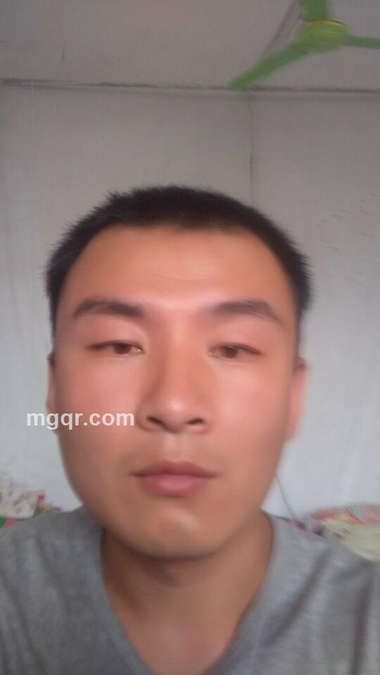 与谁共鸣168的头像