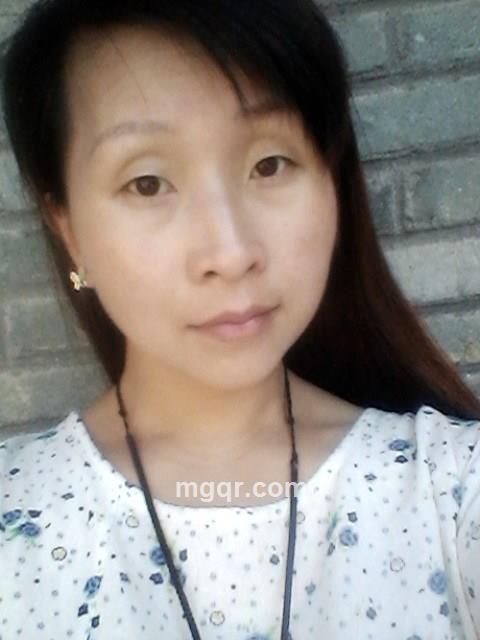 坠落雨中情的头像