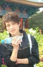 路途中的人的头像