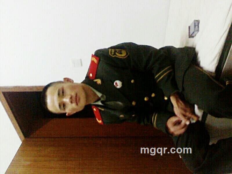 .只想开心的头像