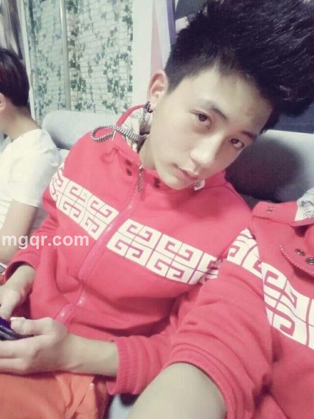 *酸就憋着！的头像