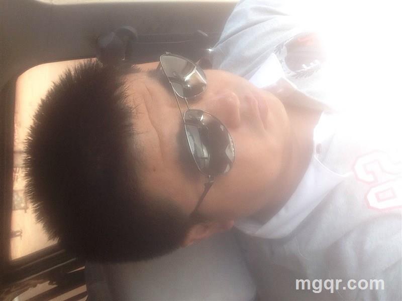 为了幸福而奔波的头像