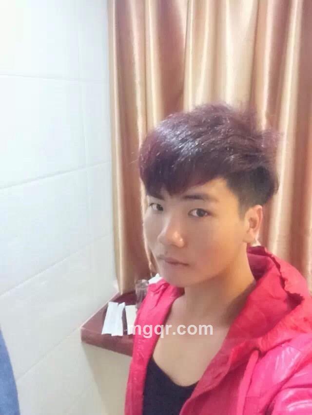 伪装的坚强的头像