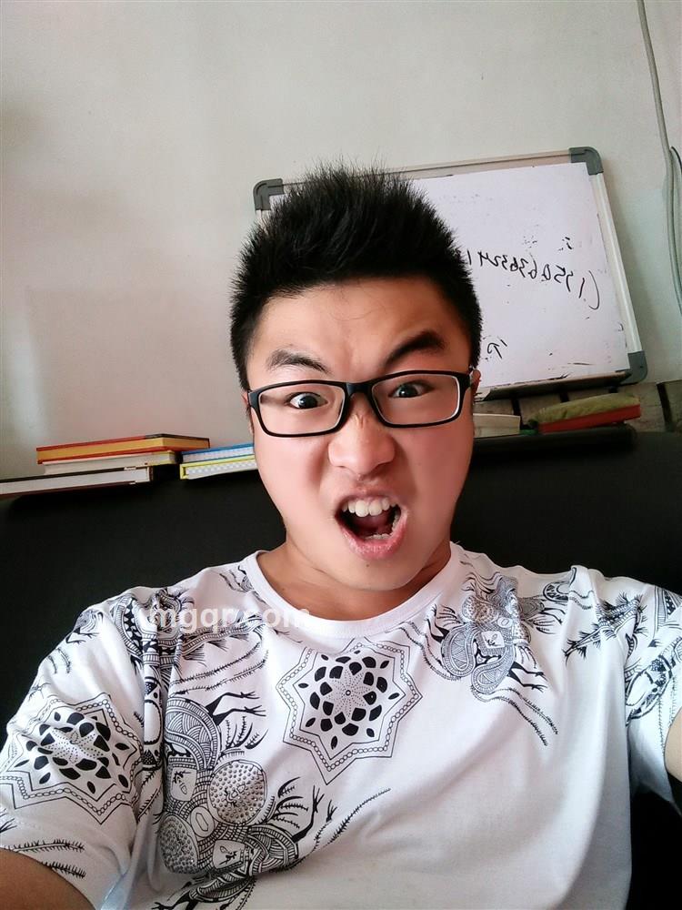 没昵称不行吗00的头像