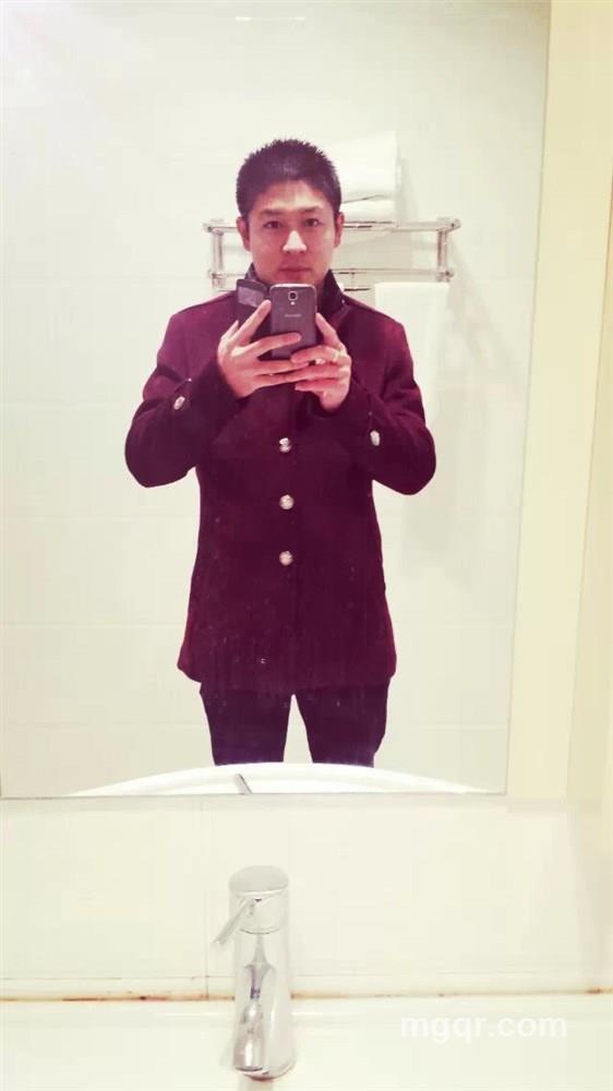 寂寞的闷男人的头像