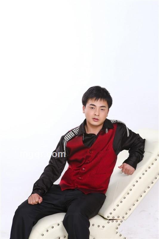 没有背景～只有背影的头像