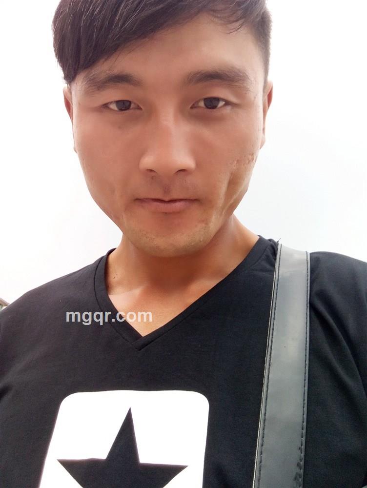 地上的烟灰的头像