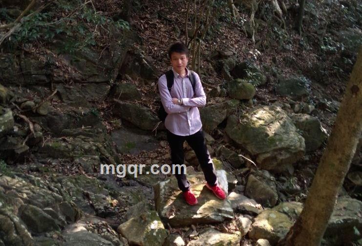 Q贰⑧二依依久六吴②的头像