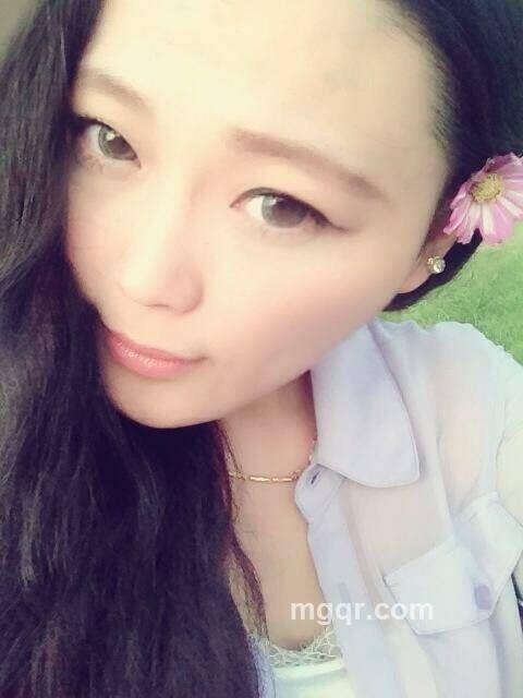 唯我嘴角上扬的头像