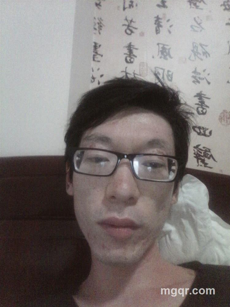 三月的猫猫的头像
