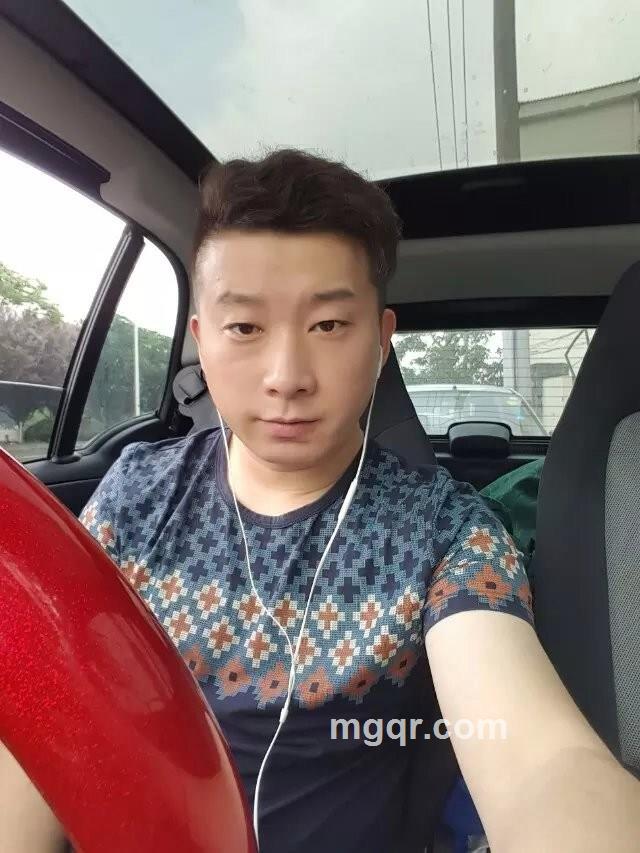 四月四月的头像