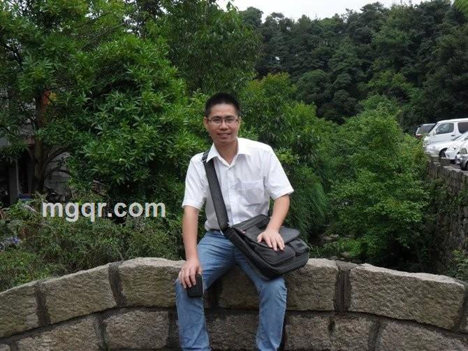 小小鱼80的头像