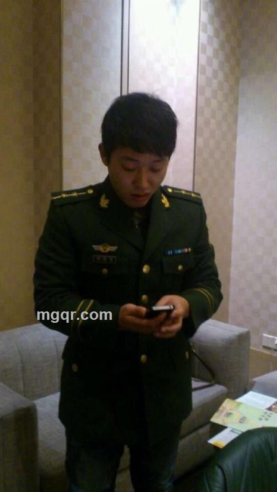 期待着堕落的头像