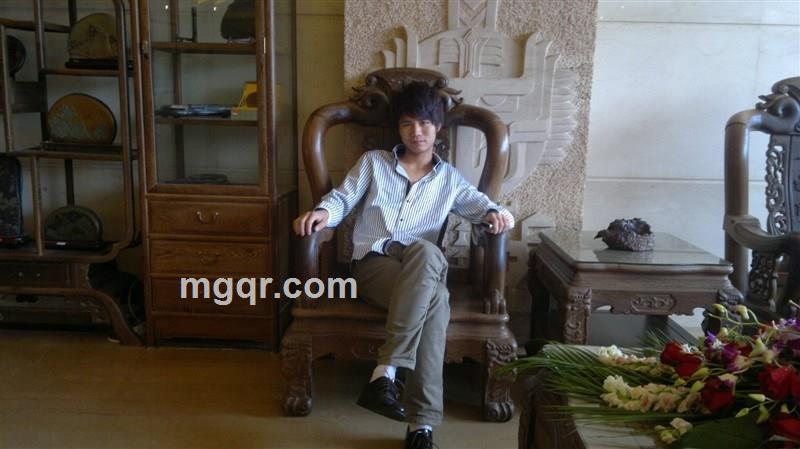 少年敌不过宿命的头像