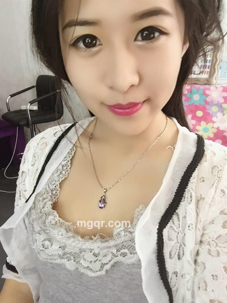 泪痕啊啊的头像