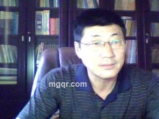 独坐窗前的头像