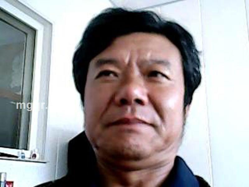 张开臂膀的头像