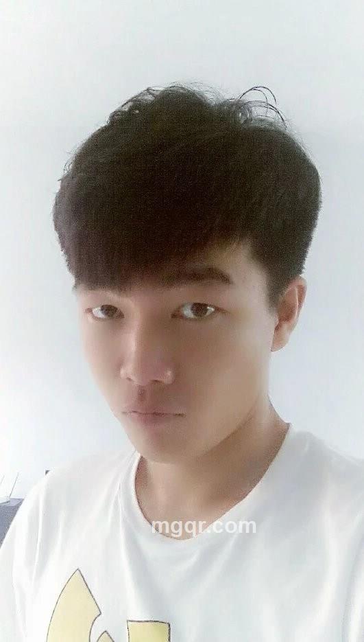 爱上你不是我的错。。的头像