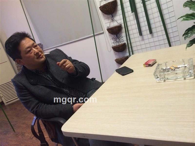 十五画男人的头像