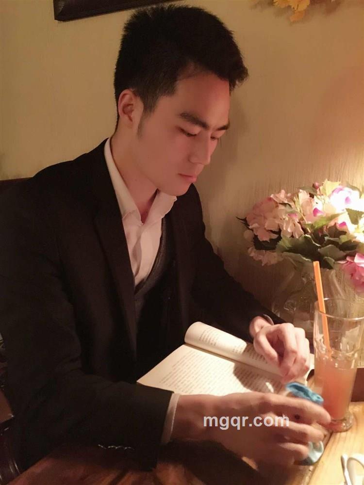 暖暖小鲜肉的头像