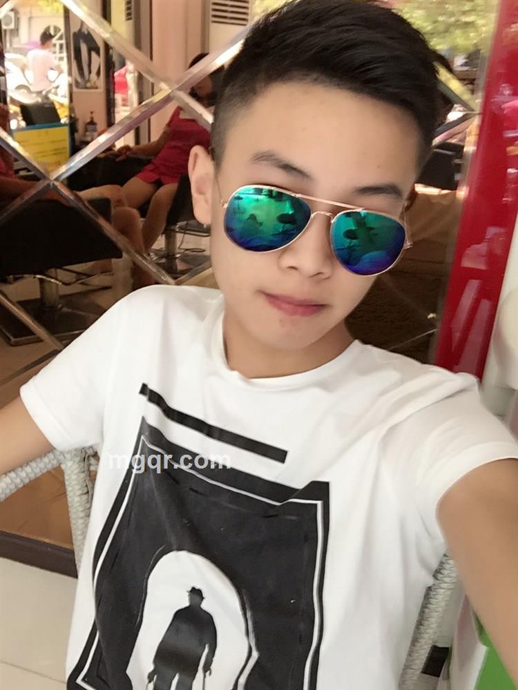 丿小鲜肉丶的头像