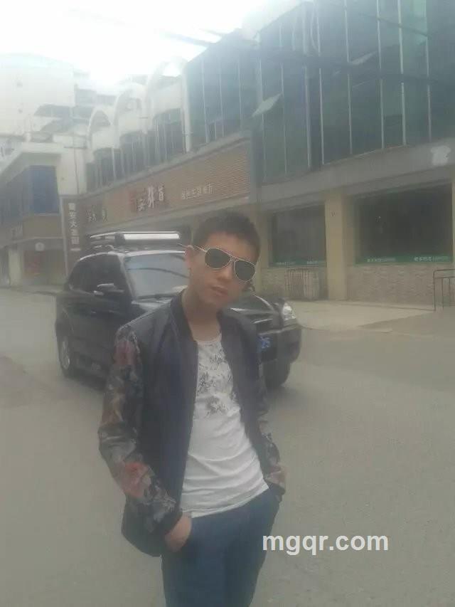 冠希小哥的头像