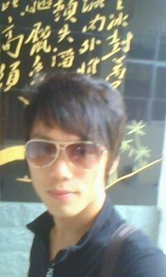 缠绵后冷漠的头像