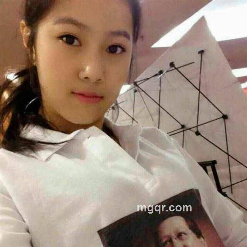 凋零的玫瑰女人花的头像