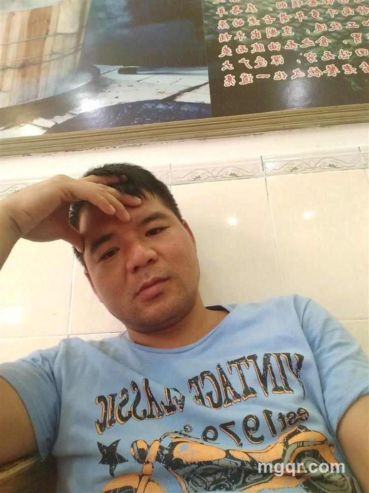 不帅不丑的头像