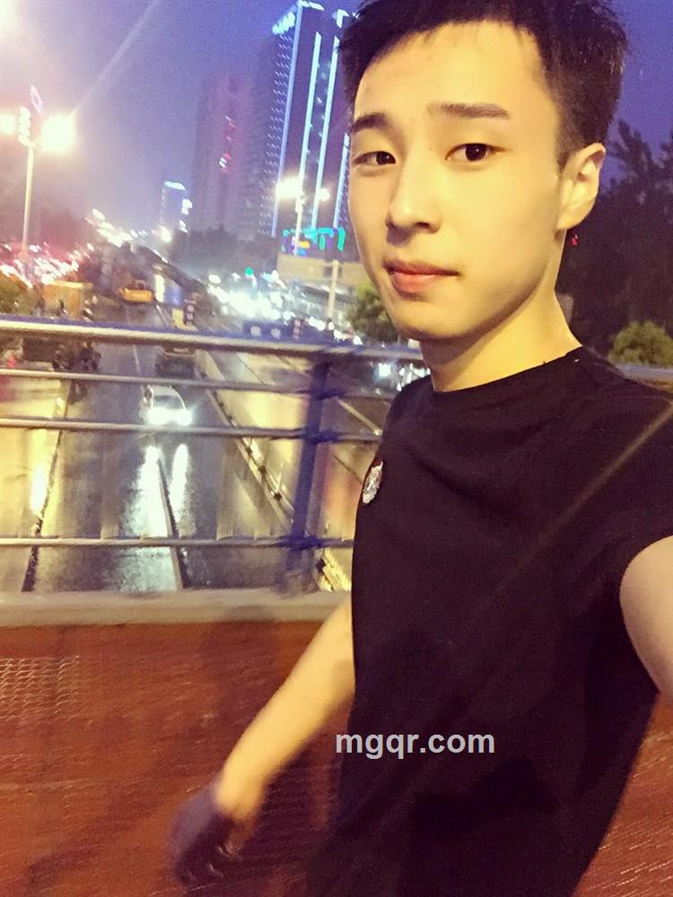 1183044757的头像