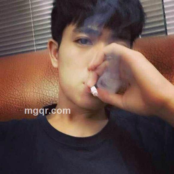 只想自己拥有你的头像