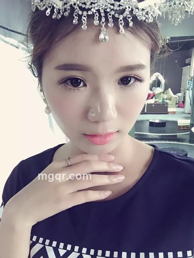 红唇高跟的头像