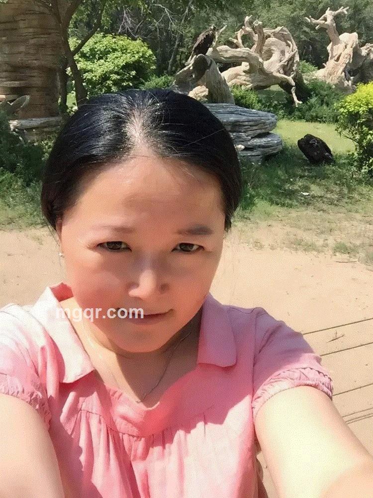 优雅的挥手的头像