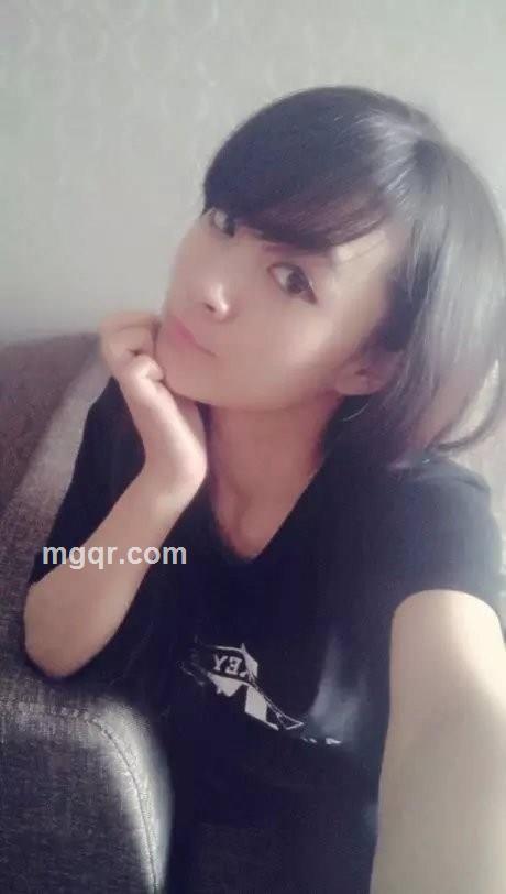 雨巷中的小猫的头像