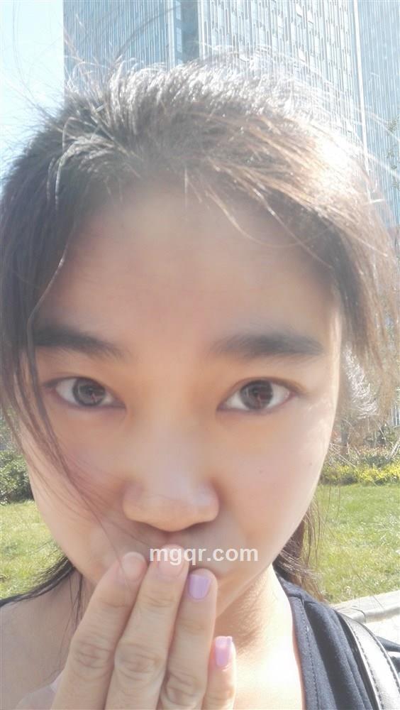 大眼娃娃的头像