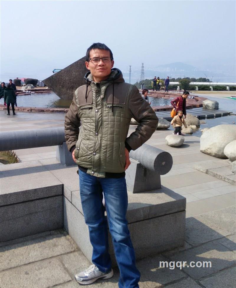 ^0^日夜:-)的头像