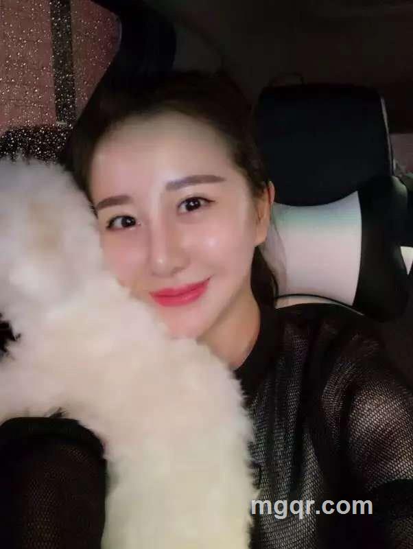 FANCY房茜的头像