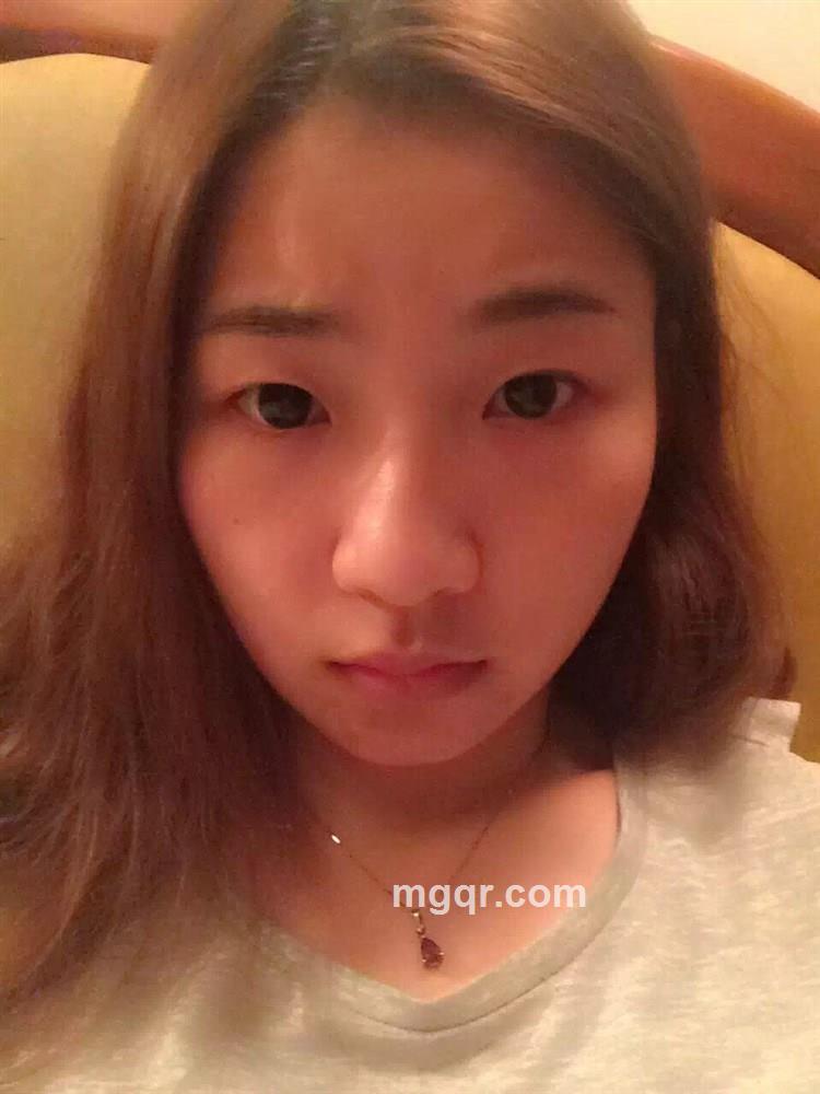 指尖的蝴蝶的头像