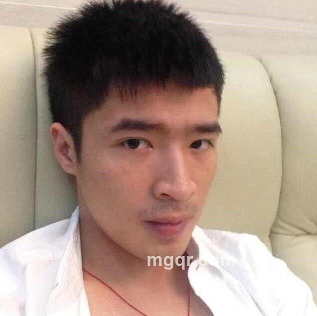 邓邓邓先森的头像