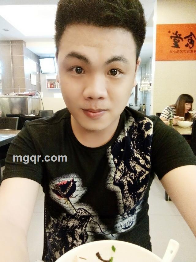 0毛毛虫0的头像