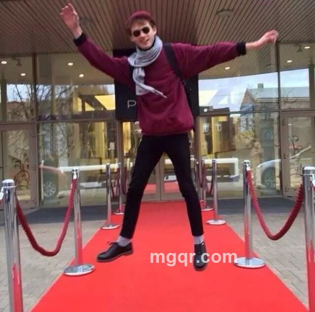 暖男萌CHANEL的头像