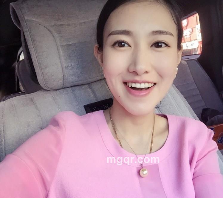 伸手触摸阳光的头像